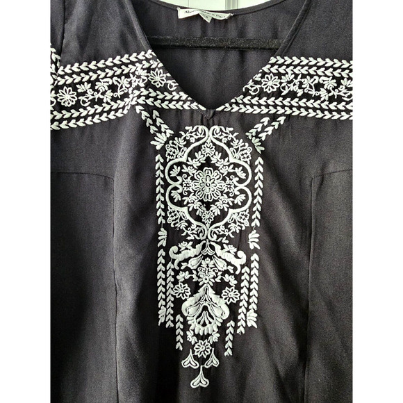 Abercrombie & Fitch Women's Size XS A Line Tunic Dress Black White Embroidered - Picture 2 of 9